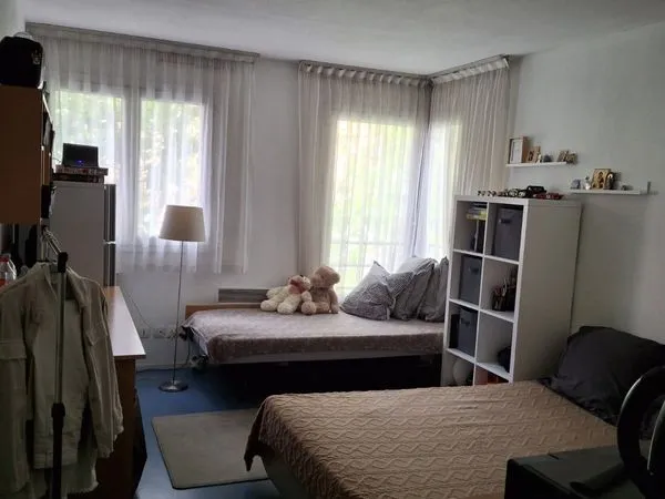 Pte de Montreuil-Pte de Bagnolet - studio 23m2 meublé - 980