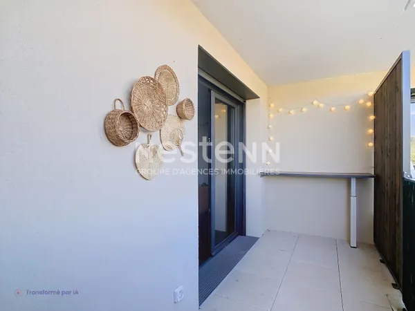 STUDIO RÉCENT AVEC BALCON ET STATIONNEMENT : vendu loué, idéal investisseur!!