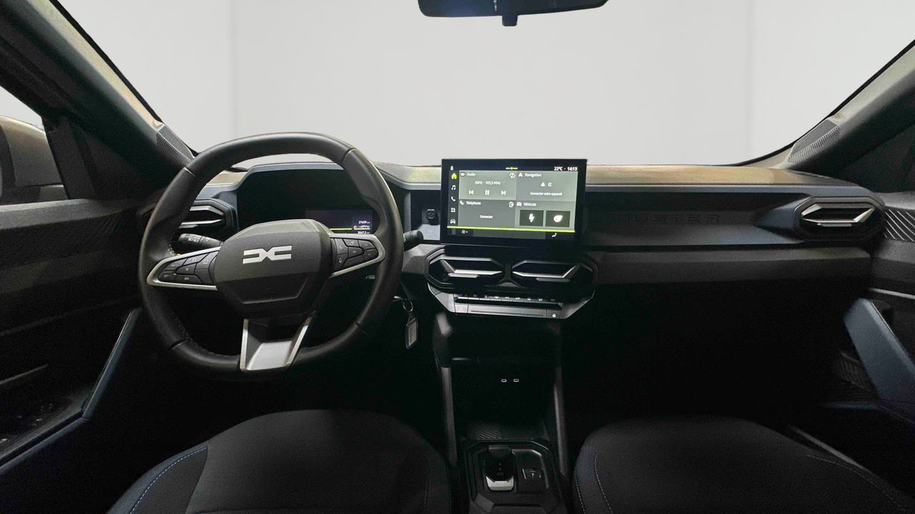 Dacia Duster Hybrid 140 — photo 11