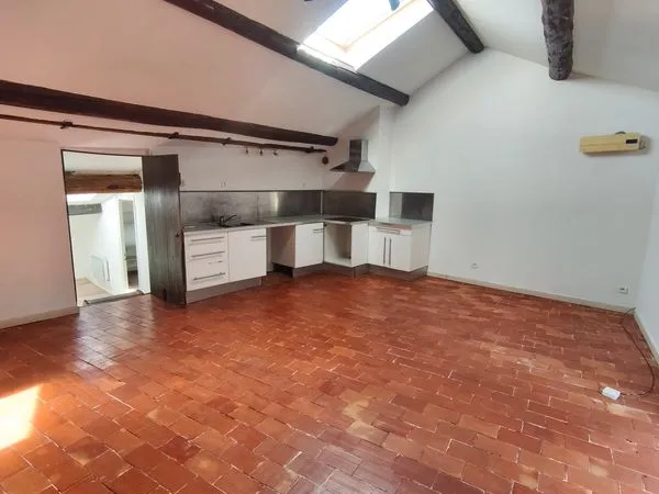Appartement Location Eyguières 3p 100m² 950€