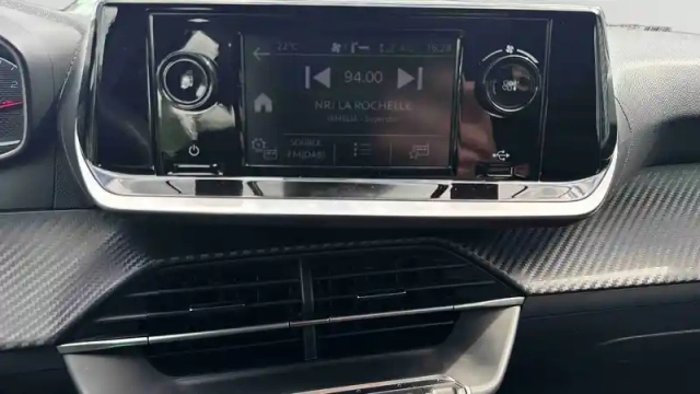 Peugeot 208 puretech 75 s&amp;s bvm5 — photo 14