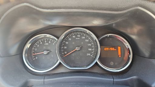 Dacia Duster 1.5 Blue dCi 115 - Black Touch – 2017 – 109198 km – Diesel – Boîte Manuelle — photo 24