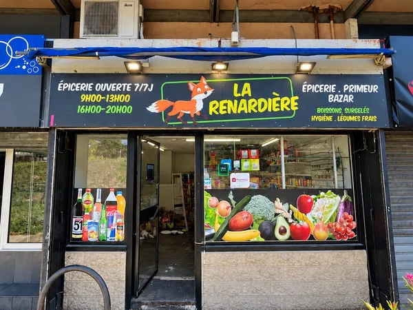 Local commercial 1 pièce 93 m²