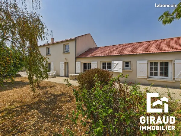 Propriété 6 pièces 145 m²