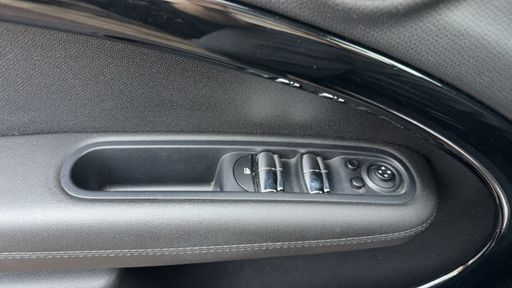 Mini Countryman 1.6 Cooper S 190 ALL4 - Jcw Exterieur – 2015 – 129121 km – Essence – Boîte Manuelle — photo 12