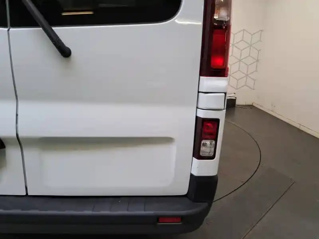 Renault Trafic l2 dci 150 energy s&amp;s — photo 12