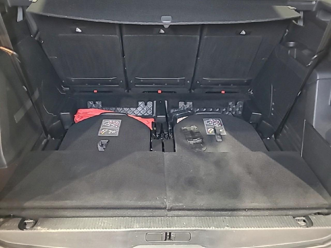 Peugeot 5008 bluehdi 130ch s&s eat8 allure pack — photo 14