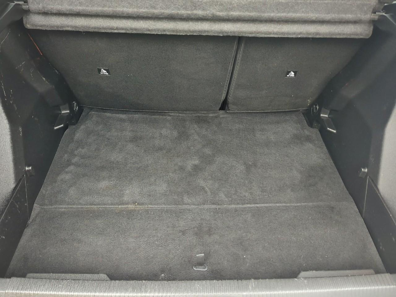 Peugeot 2008 electrique 136 ch active pack — photo 6