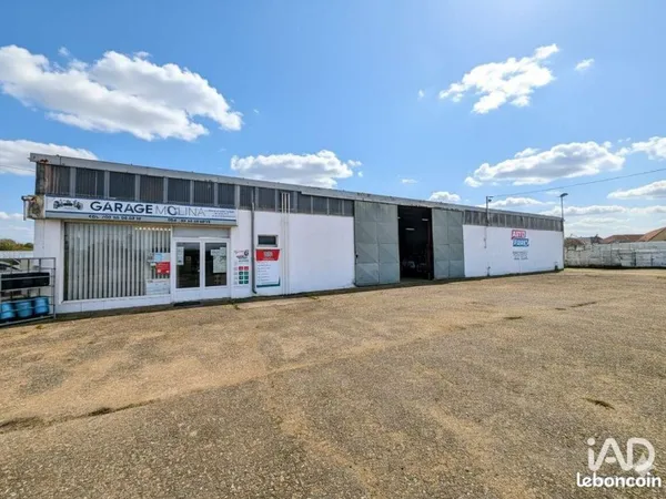 Local 450 m² LA VILLE-AUX-CLERCS