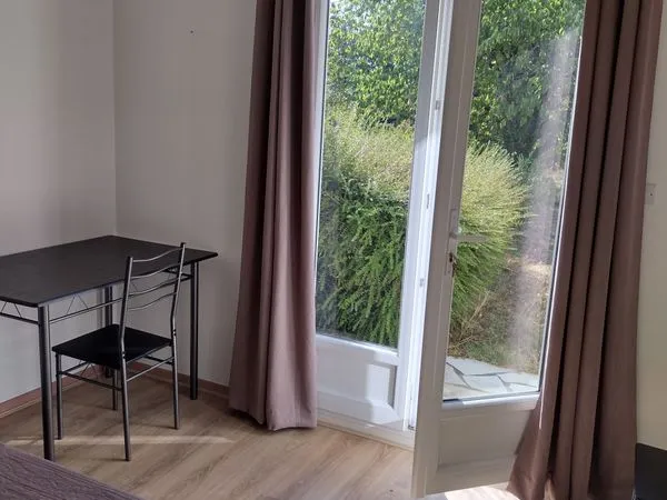Chambre meublée de 16 m²