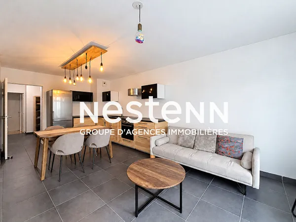 Appartement T4 BRON - 75 m2 - 3 chambres - Grande terrasse - Cave - Immeuble récent - 69500 BRON