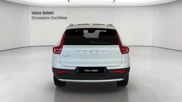 Volvo Xc40 t4 recharge 129+82 ch dct7 — photo 8