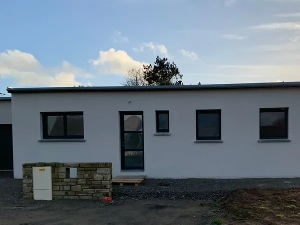 À louer - Maison meublée 3 chambres avec jardin et garage à Plouguin