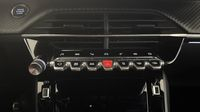 Peugeot 2008 1.2 PureTech 130ch S&S GT EAT8 — photo 26