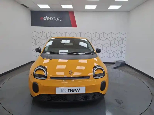 Renault Twingo e-tech electrique 80 ch autonomie urbaine — photo 11