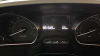 Peugeot 2008 1.2 PureTech 82ch E6.c Signature S&S — photo 9