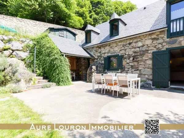 Maison 7 pièces 196 m²