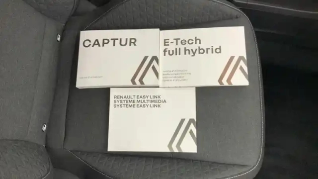 Renault Captur e-tech full hybrid 145 ch evolution — photo 16