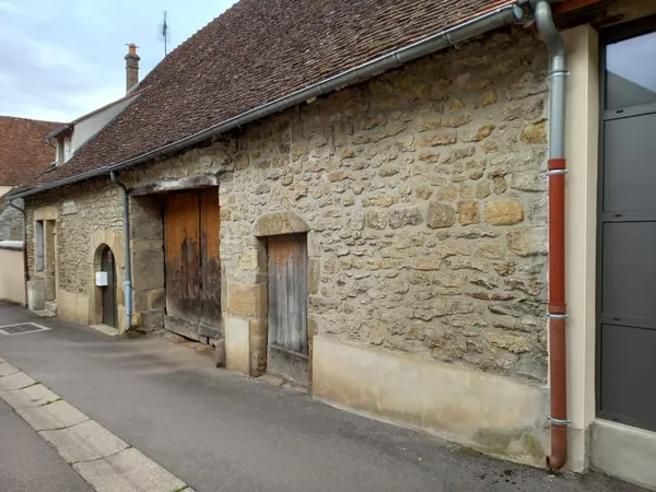 Stationnement Vente Arnay-le-Duc  60m² 24000€