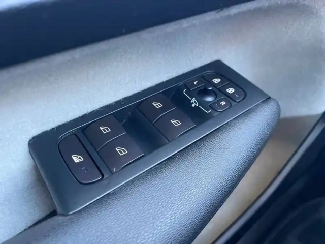 Volvo Xc40 d3 adblue 150 ch geartronic 8 — photo 86