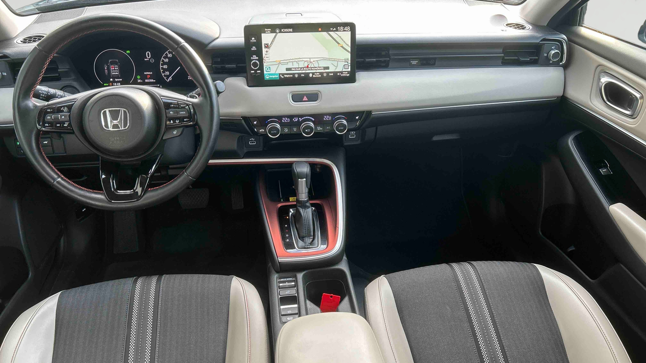 Honda HR-V e:HEV 1.5 i-MMD — photo 9