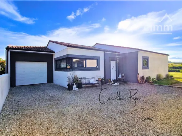 Maison T4  avec bureau et garage