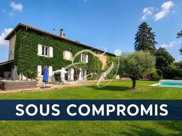 Maison 8 pièces 200 m²