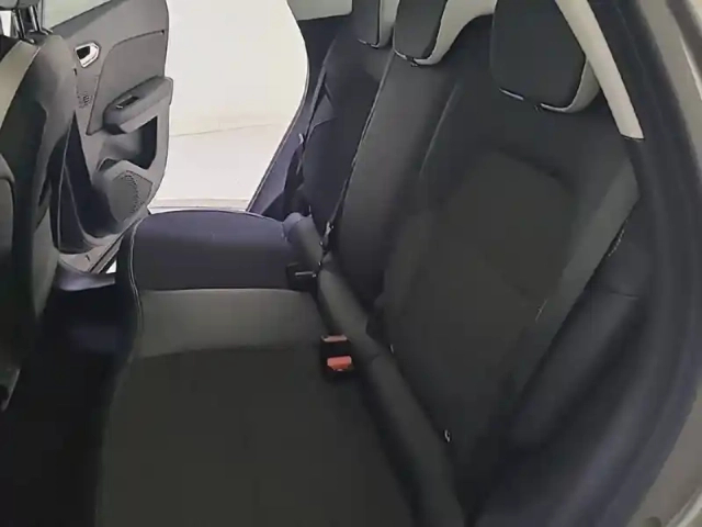 Renault Captur tce 130 edc fap — photo 15