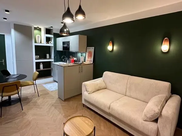 Paris 13e Porte d'Italie, 2 pièces meublé 47 m² rénové, 1 557 CC