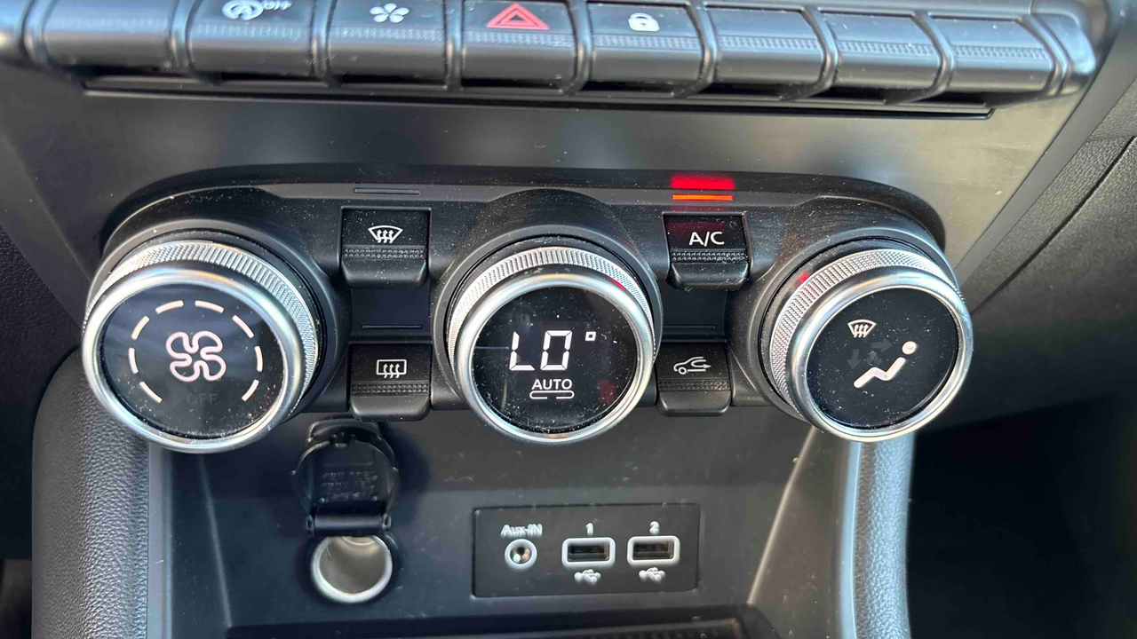 Renault Captur Blue dCi 115 EDC — photo 21