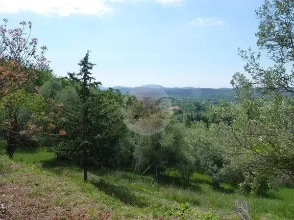 Terrain 4810 m²