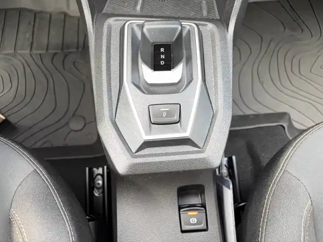 Dacia Sandero eco-g 120 auto — photo 17