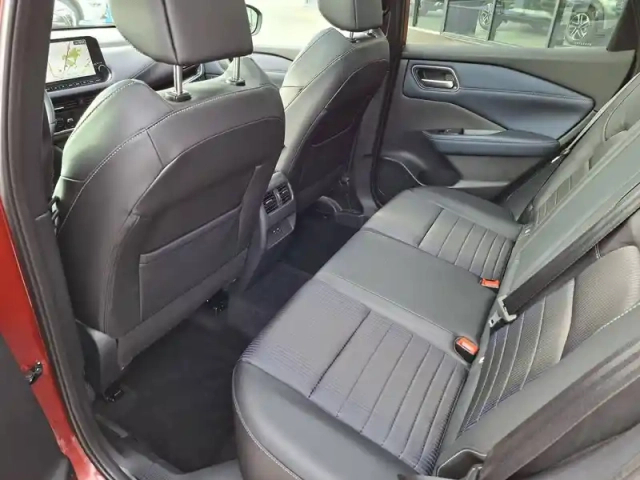 Nissan Qashqai mild hybrid 158 ch xtronic — photo 11