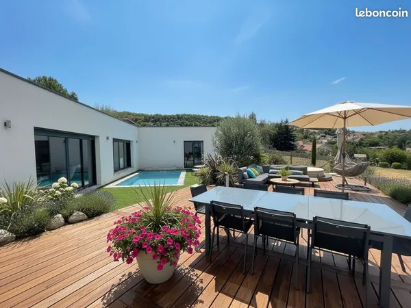 Villa 5 pièces 167 m²