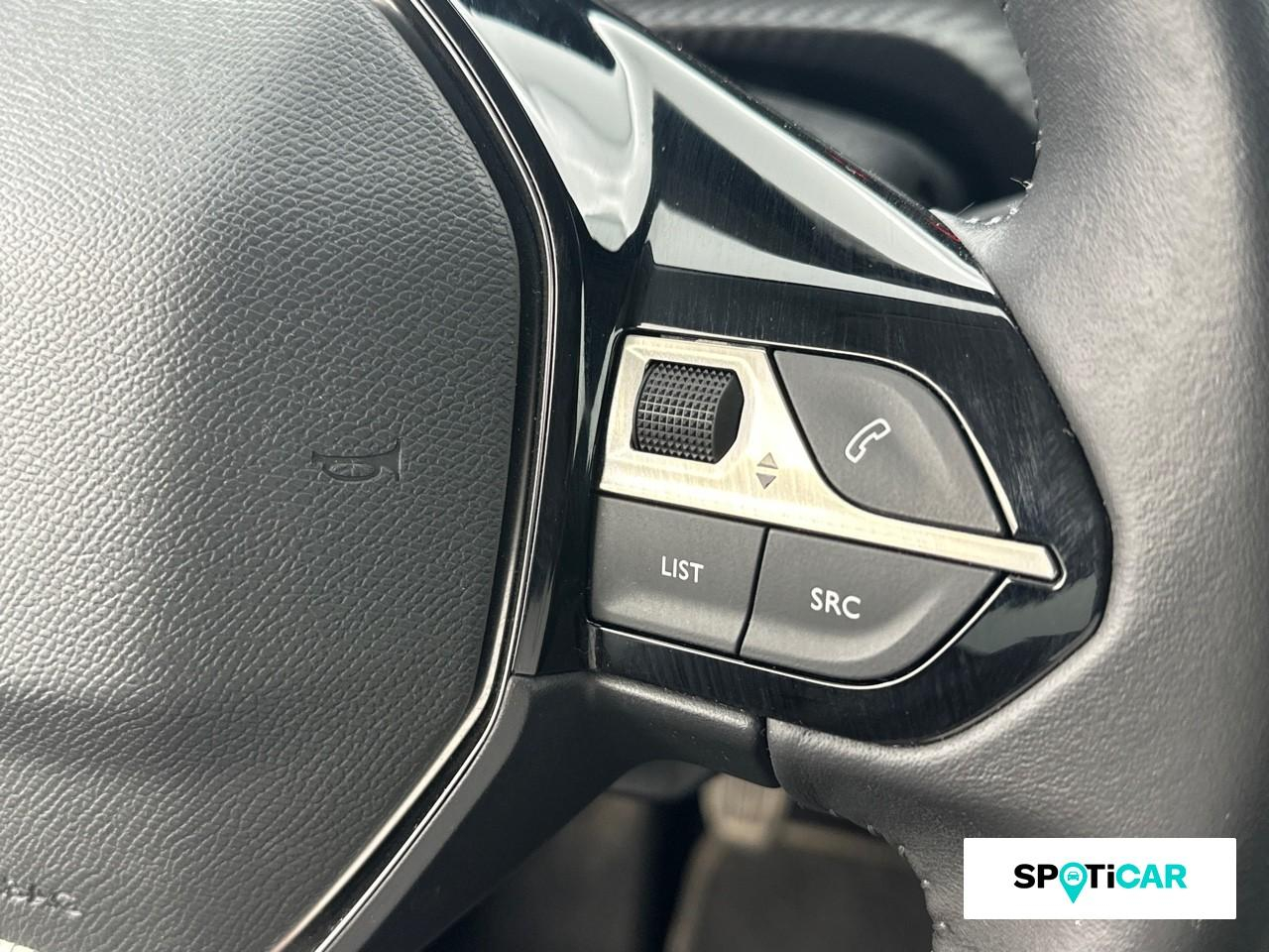 Peugeot 208 1.2 puretech 100ch s&s style 118g — photo 17
