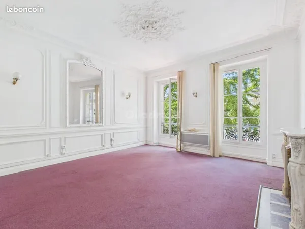 Local bureaux 77 m²