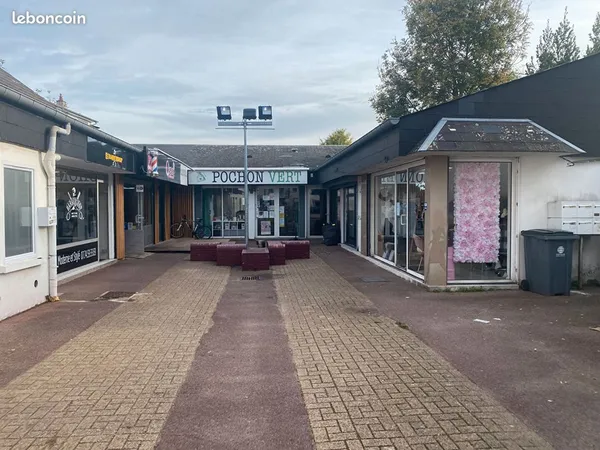 Local commercial 20 m² LE MESNIL ESNARD