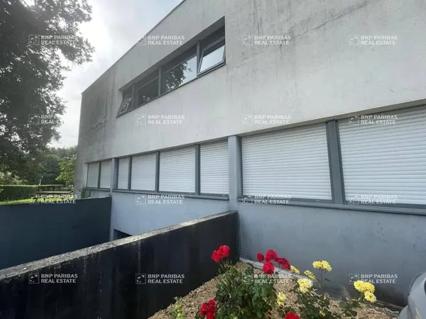 Bureaux 1000 m²