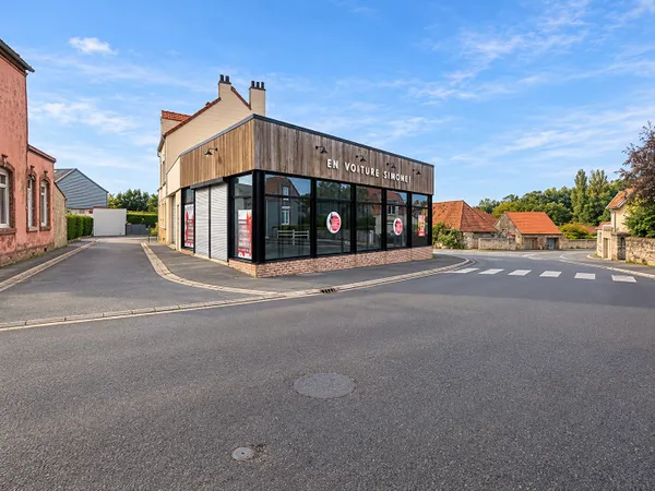 Local commercial 246 m²
