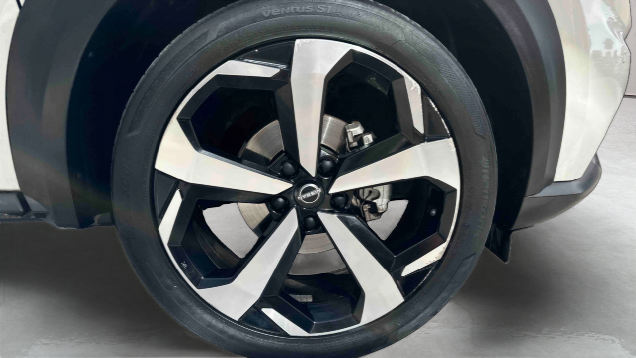 Nissan Juke HYBRID 143 — photo 14