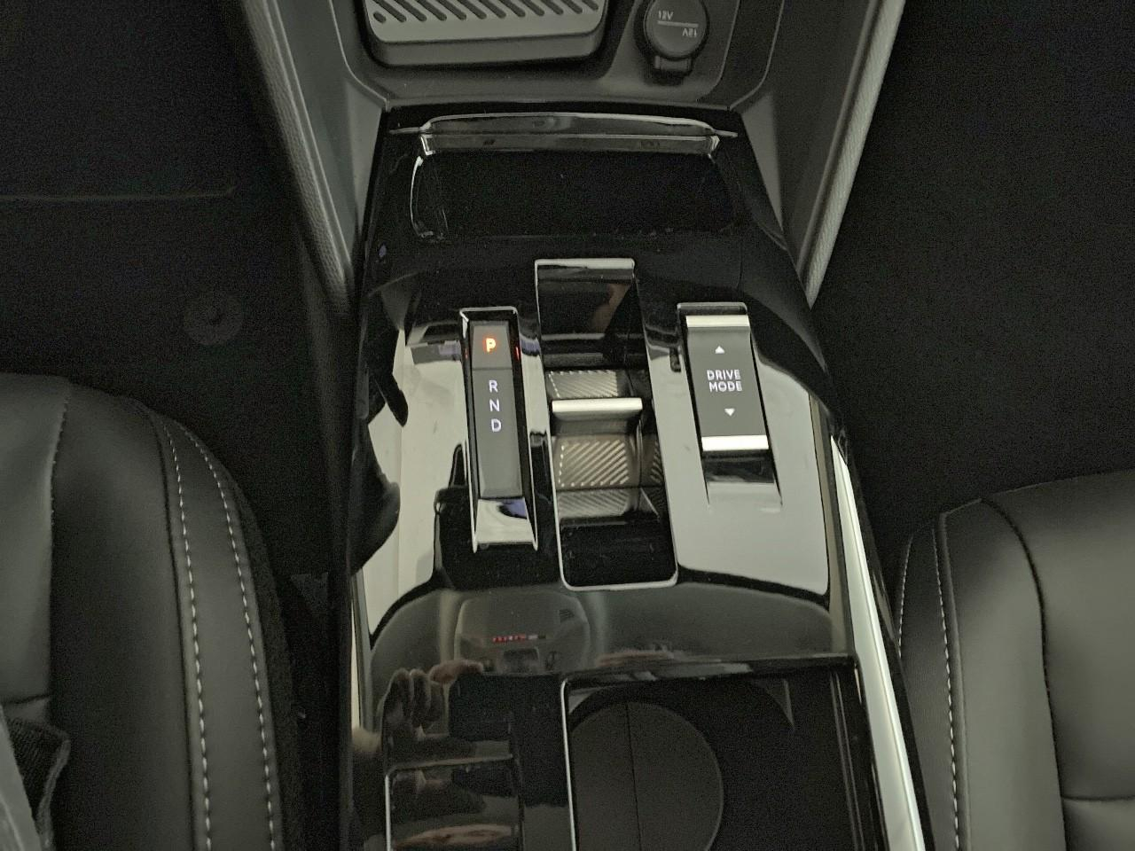 Citroën C4 hybride 145 ch e-dcs6 max — photo 17
