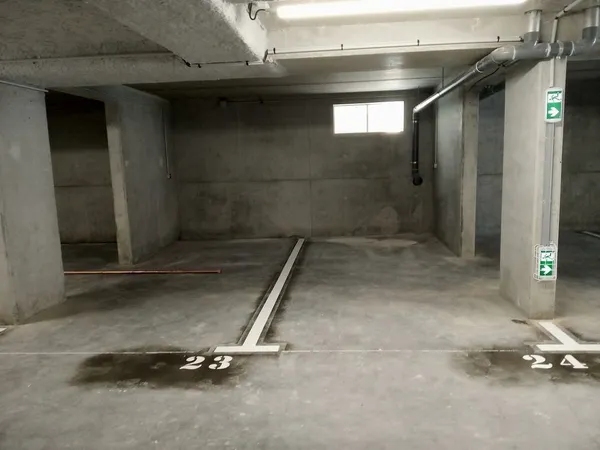 Ensemble de 2 Parkings Couverts Sables dOlonne