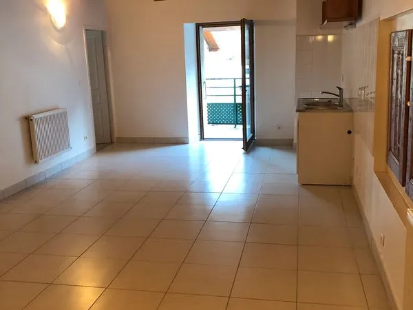 Trois pièces 60 m2 avec deux balcons