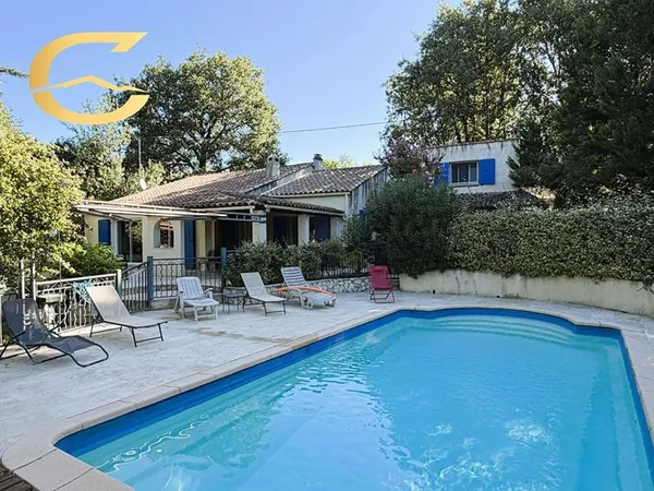 Villa 5 pièces 170 m²