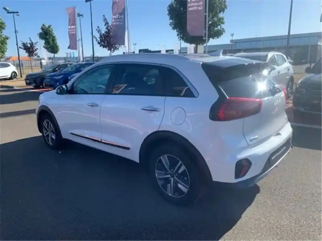 Kia Niro 1.6 gdi hybride rechargeable 141 ch dct6 — photo 7