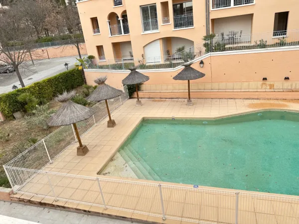 Appartement 2 pièces avec terrasse et parking privé- Investissement locatif sécurisé à Gréoux-les-Ba