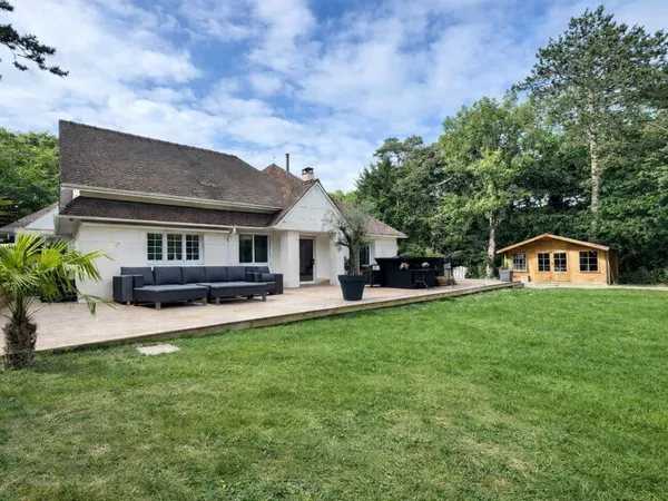 Maison 5 pièces 200 m²