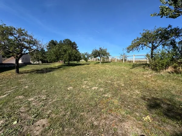 Terrain 474 m²