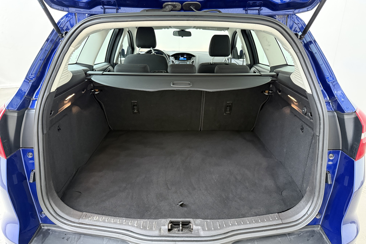 Ford Focus SW — photo 5