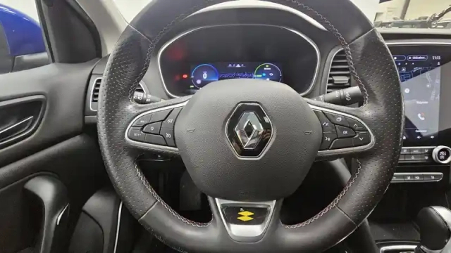 Renault Megane mégane iv berline e-tech plug-in hybride 160 — photo 44